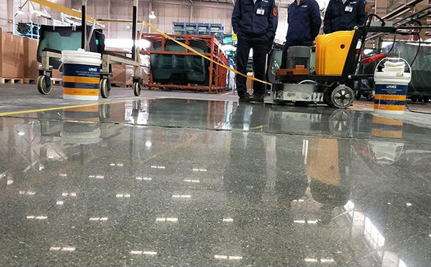 固化劑地坪的硬度標(biāo)準(zhǔn)是幾級?