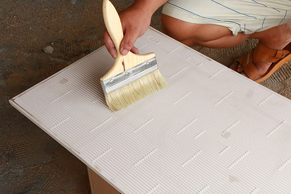 瓷磚背膠有甲醛嗎?來自專業(yè)權(quán)威人士的解答!